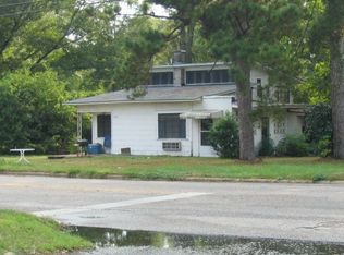 703 N Broadway St, Ashford, AL 36312