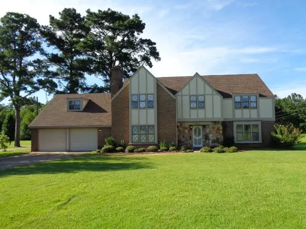 1041 Phillips Hill Rd, Columbus, MS 39702