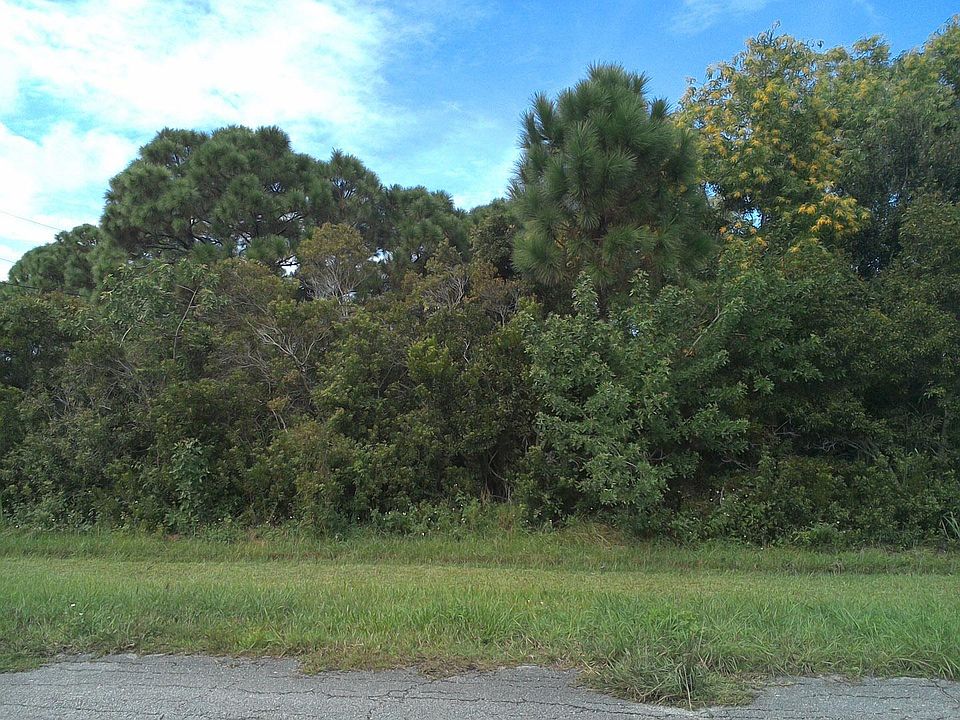 1st image of 1974 SE Joyner Circle