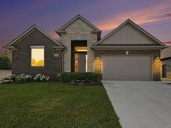 56686 Via Toscana, Macomb, MI 48042