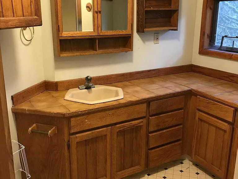 Upstairs bathroom