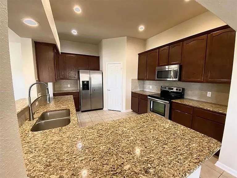 19001 Keeli Ln — Photo 6