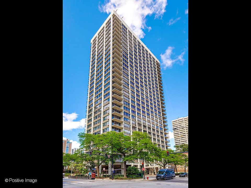 1st image of 88 W Schiller St APT 3006