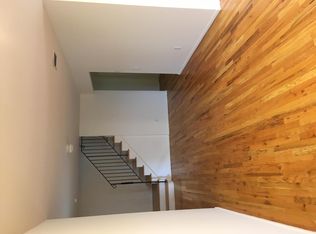 18 Edgewood Rd #A, Port Washington, NY 11050