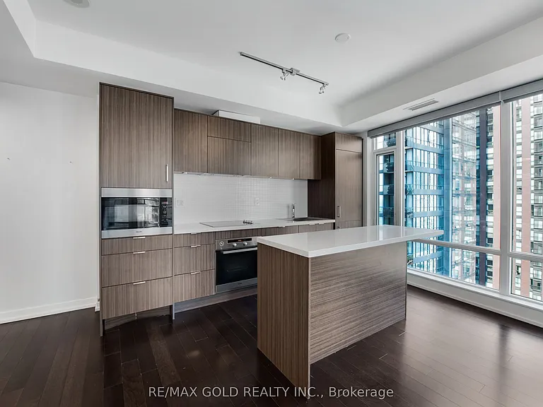 21 Widmer St #2209 — Photo 6