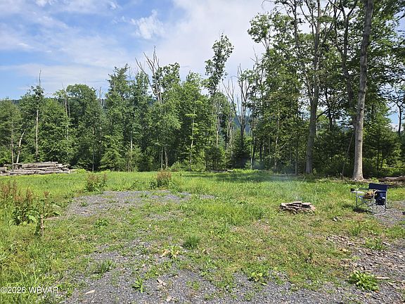 5th image of 628 Hubbard Hollow Rd