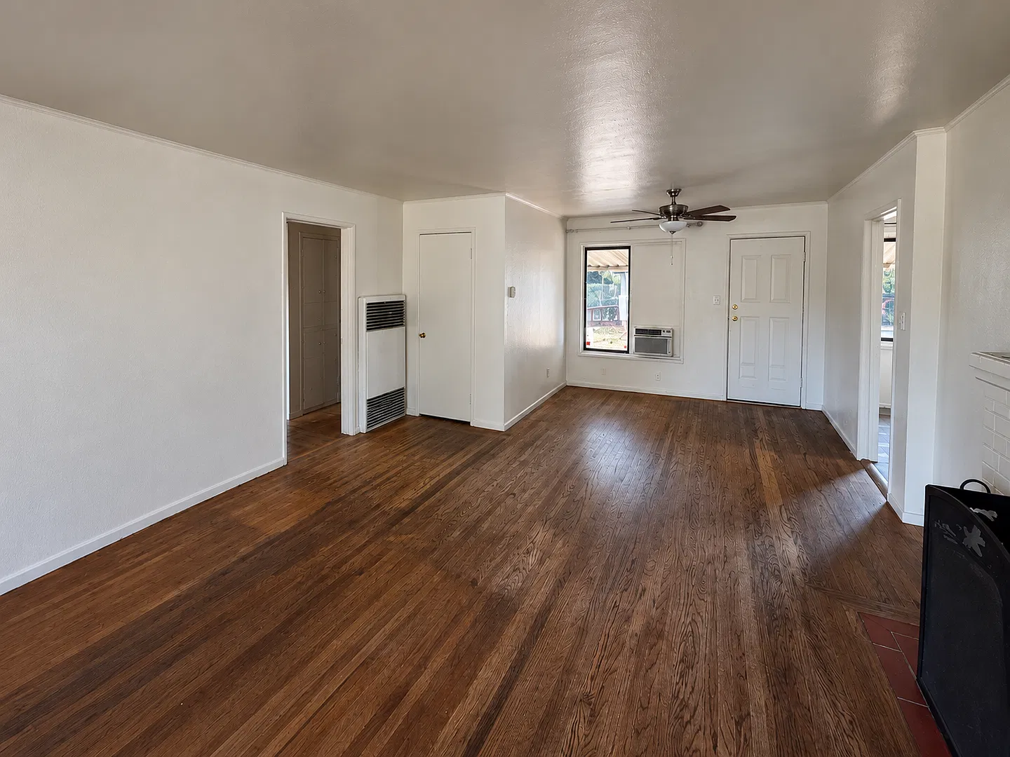 1036 Canna Way - West Sacramento 95691 — Photo 2