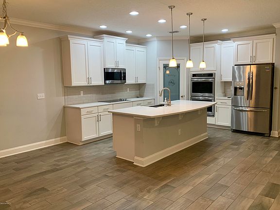 4th image of 3838 Coastal Cove Cir