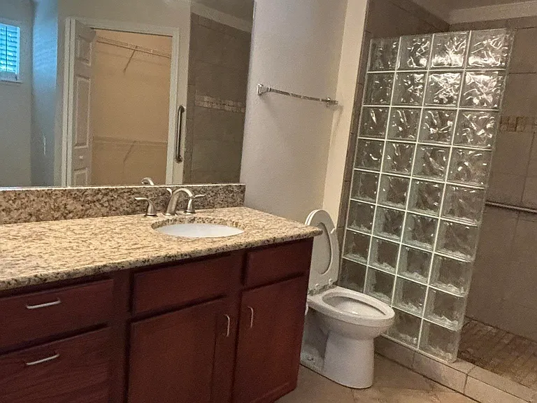 2801 Chancellorsville Dr #312 — Photo 15