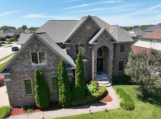 20681 Josie Ct, Livonia, MI 48152