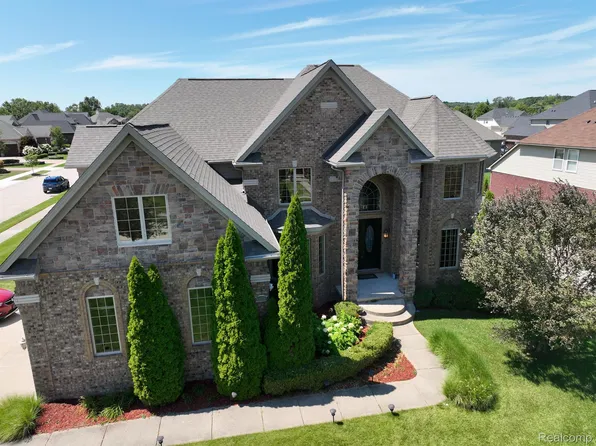 20681 Josie Ct, Livonia, MI 48152