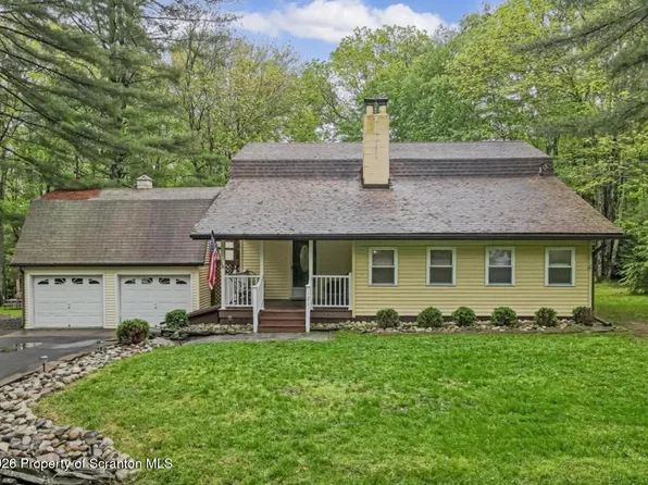 121 First Tafton Rd, Tafton, PA 18464