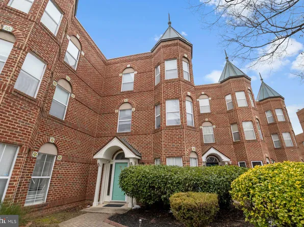 3726 Burnham Pl NE, Washington, DC 20019