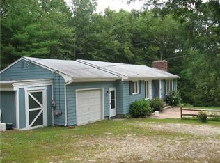 37 Sunset Rd, Glocester, RI 02814