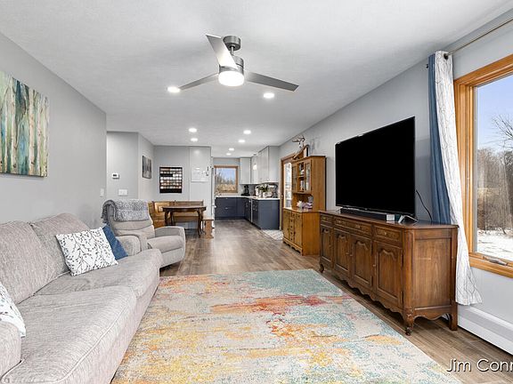 5th image of 270 Forteen Mile Rd NW