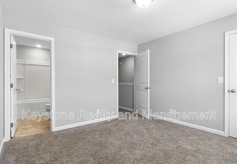 206 Woodland Valley Ln — Photo 16