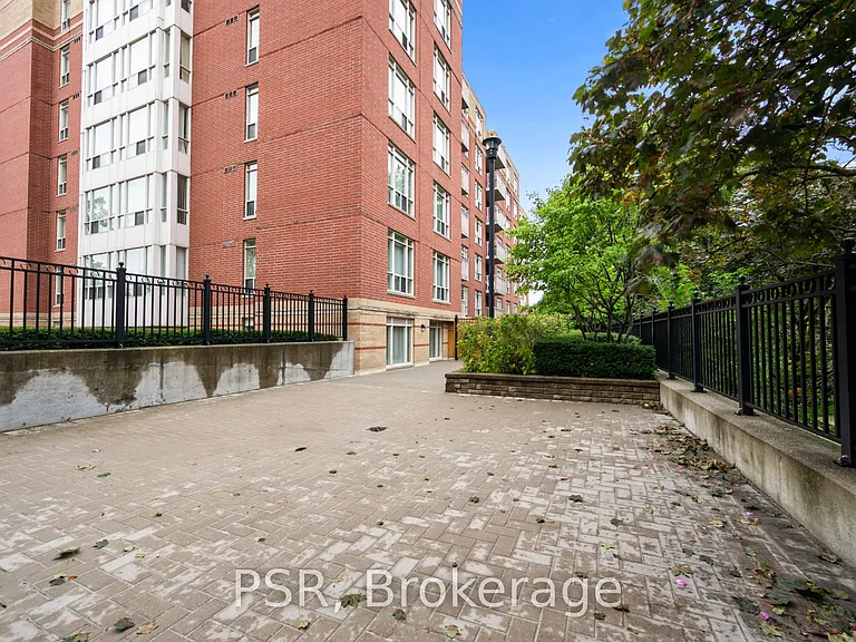 515 Rosewell Ave #309 — Photo 21