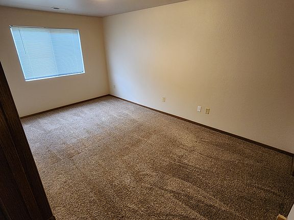 5th image of 664 Faidley Ct APT 5