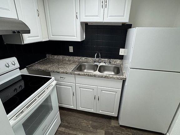 5th image of 1745-3 NE 2nd St