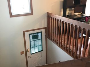 501 Hunters Way, Fox River Grove, IL 60021