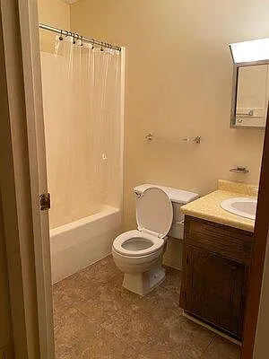 145 E Pine St #1E — Photo 5