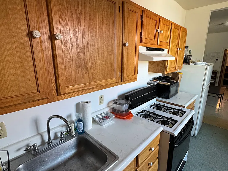 2 W Main St #5 — Photo 3