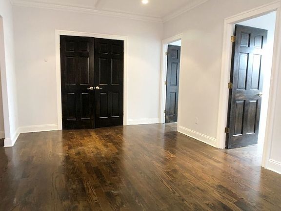 2nd image of 35-17 29th St #2R