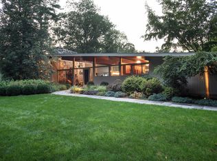 126 Chichester Rd, New Canaan, CT 06840