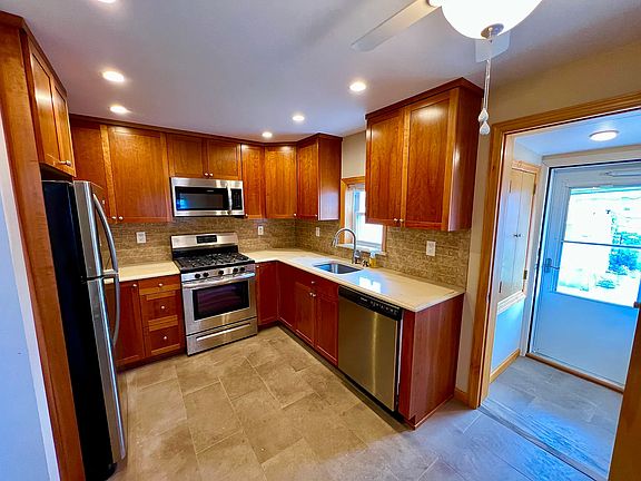 5th image of 1730 E 38th St