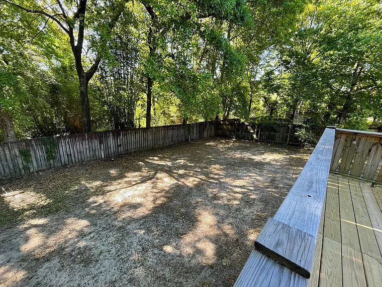 4615 Gladstone Dr — Photo 26