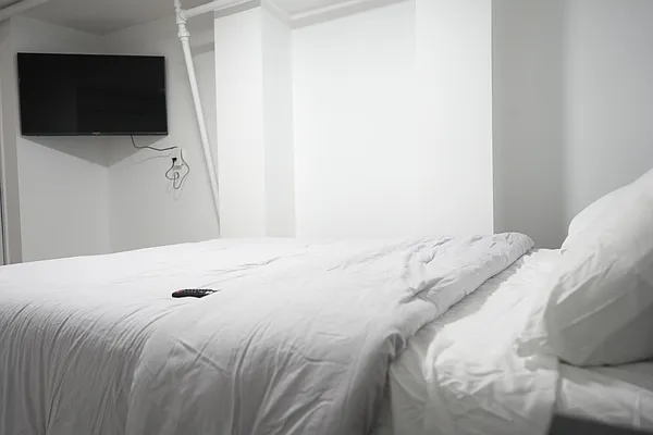 Rented by Douglas Elliman | media 20