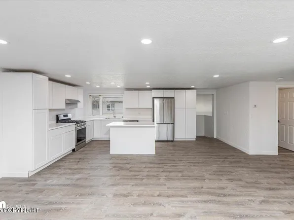 8250 Bout Tyme Way, Anchorage, AK 99502