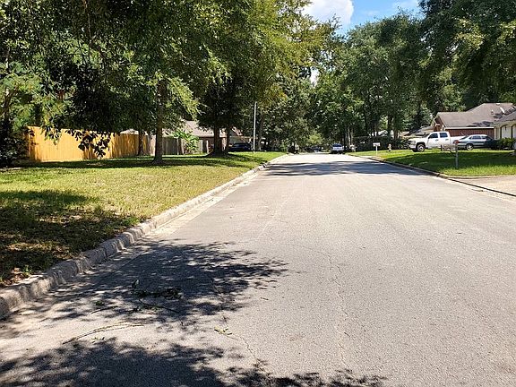 5th image of 25419 Dogwood Ln