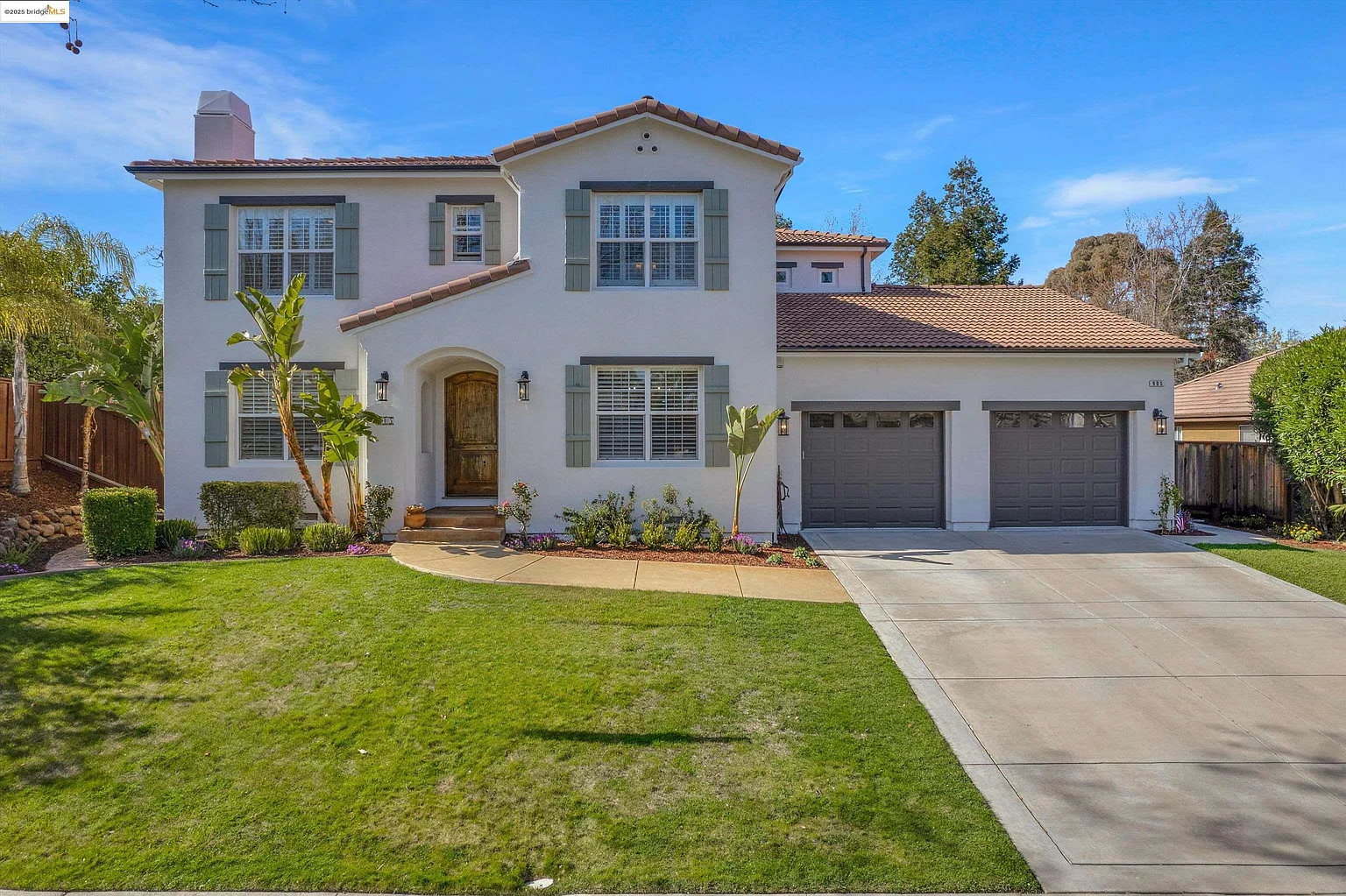 905 Rutherford Cir photo 1