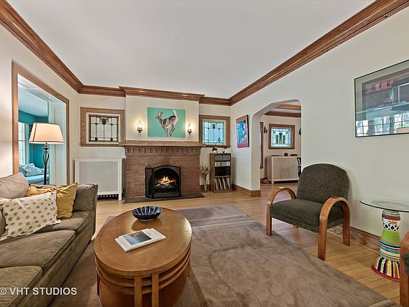 5th image of 1439 W Birchwood Ave