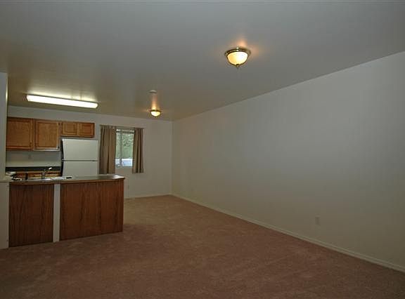 2nd image of 146 Sagebrush Ave