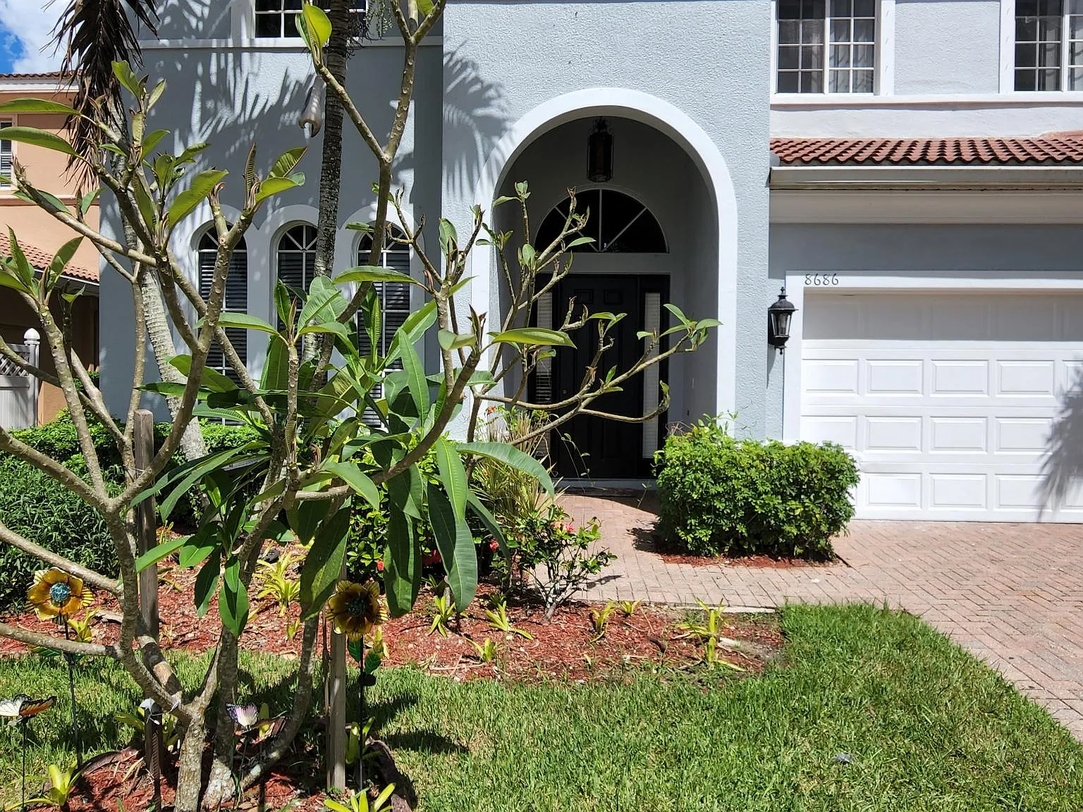 8686 Pegasus Drive — Photo 3