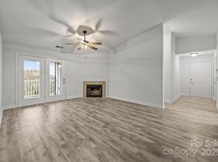 9950 Hyde Glen Ct, Charlotte, NC 28262