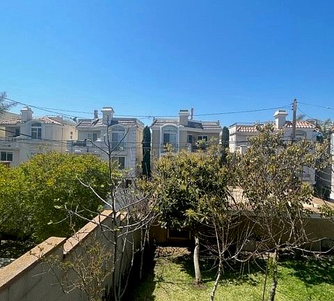 5th image of 151 Monterey Blvd