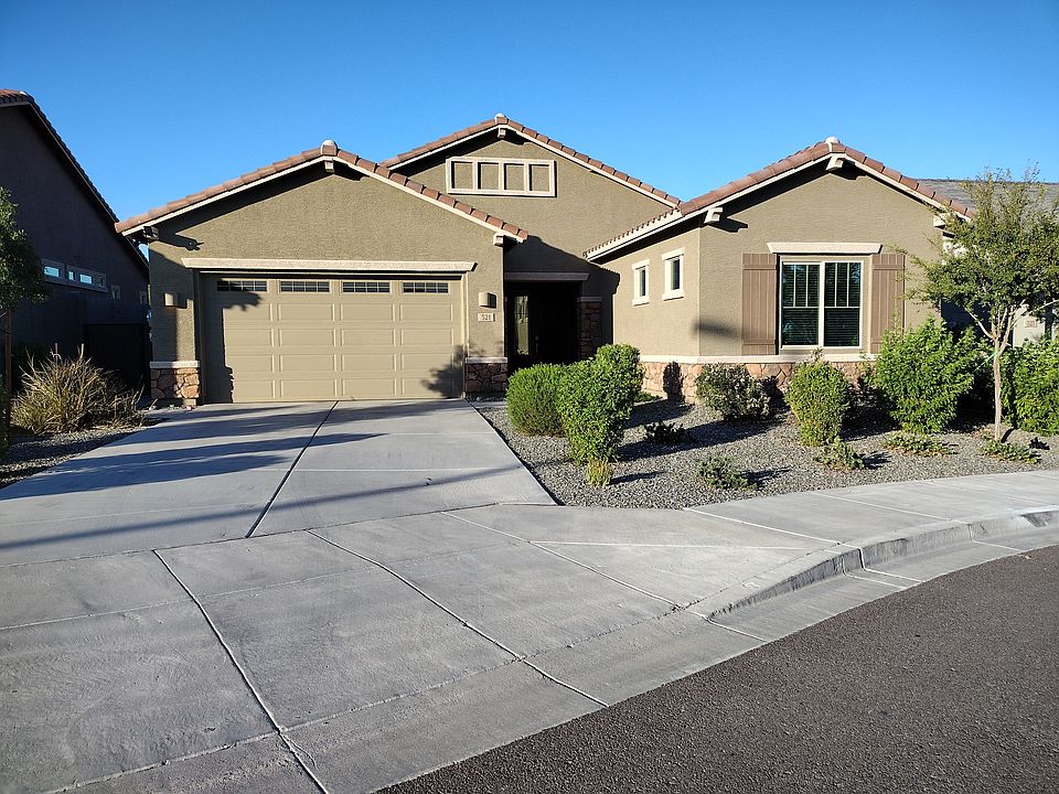 1st image of 521C S 197th Ln