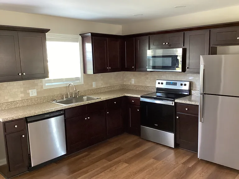 135 Beth Ln — Photo 11