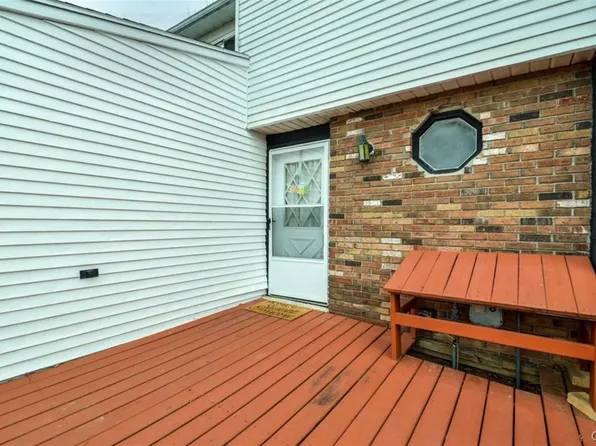 8056 Lucas Dr #B, Clay, NY 13041