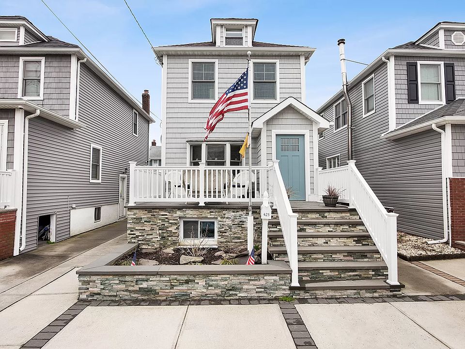 1st image of 425 Beach 123 St