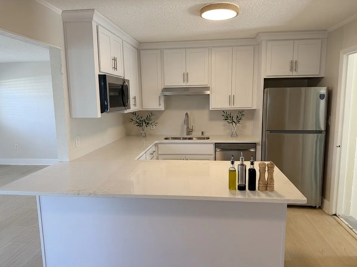 3 bed, 1143 sqft, $2,850 — Photo 3