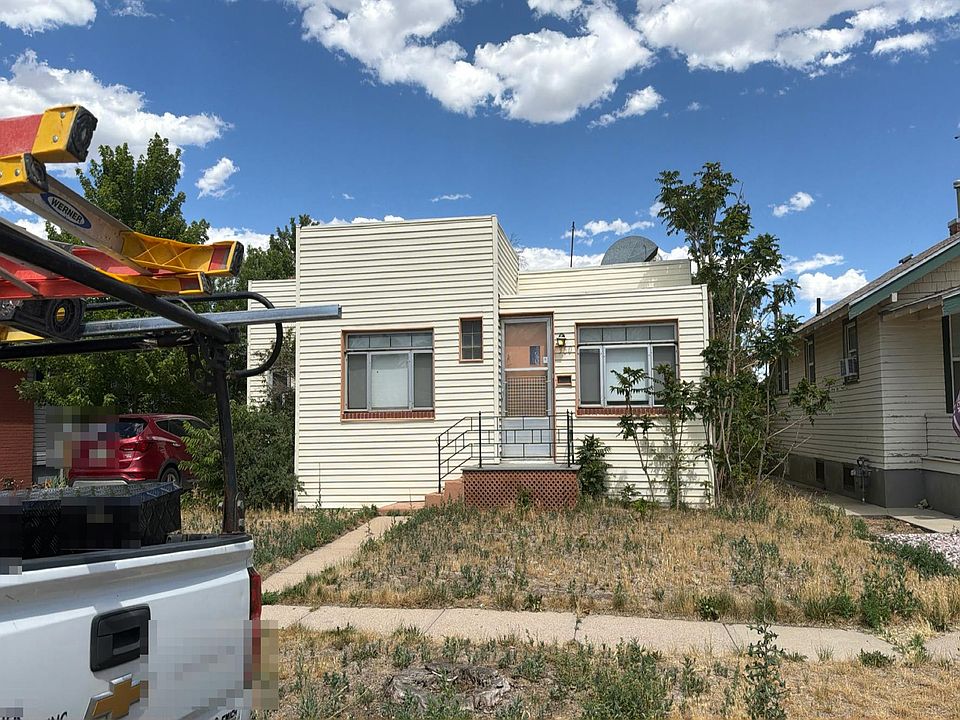1st image of 360 S 3rd Ave