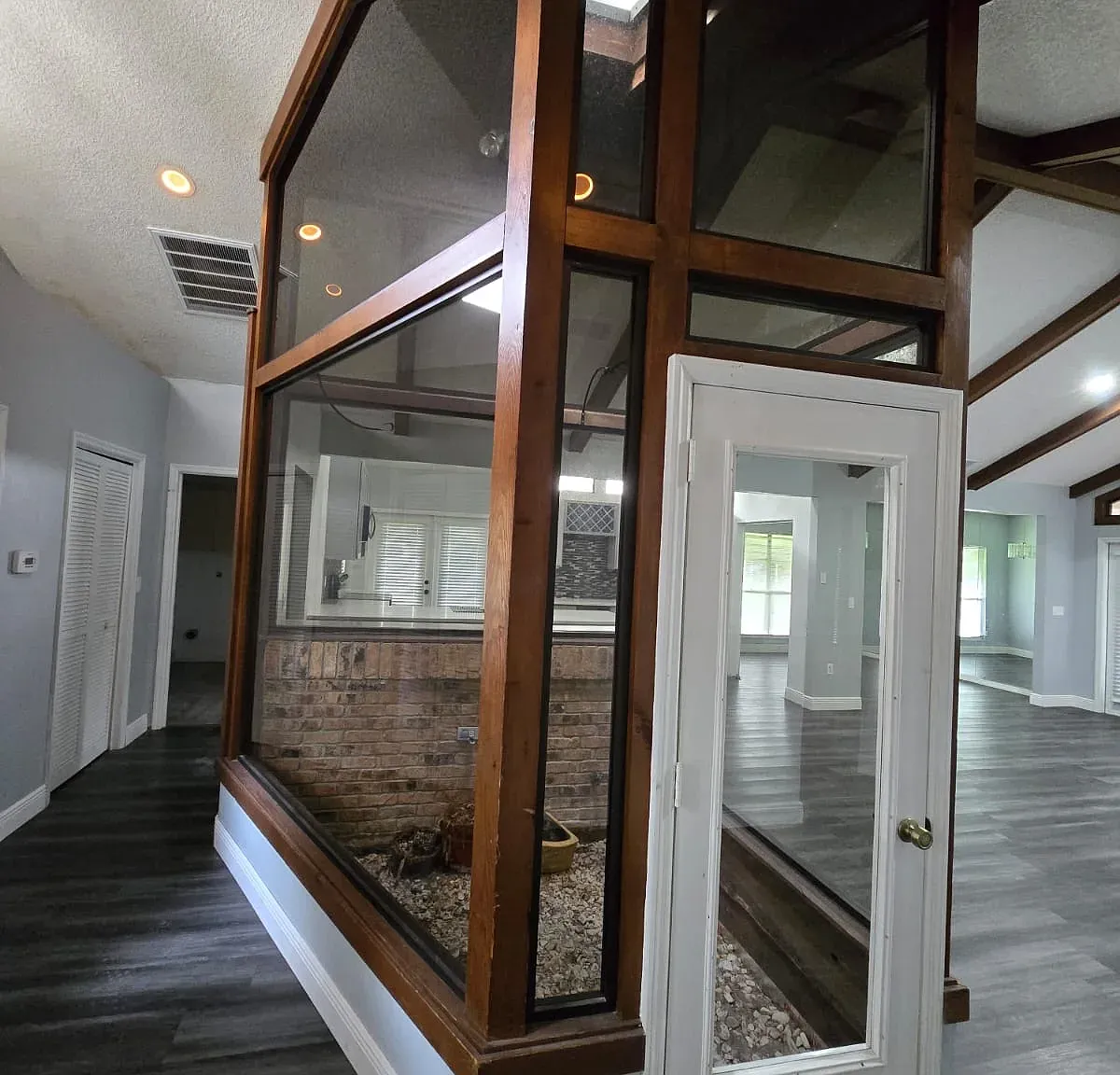 3 bed, 2066 sqft, $1,600 — Photo 4