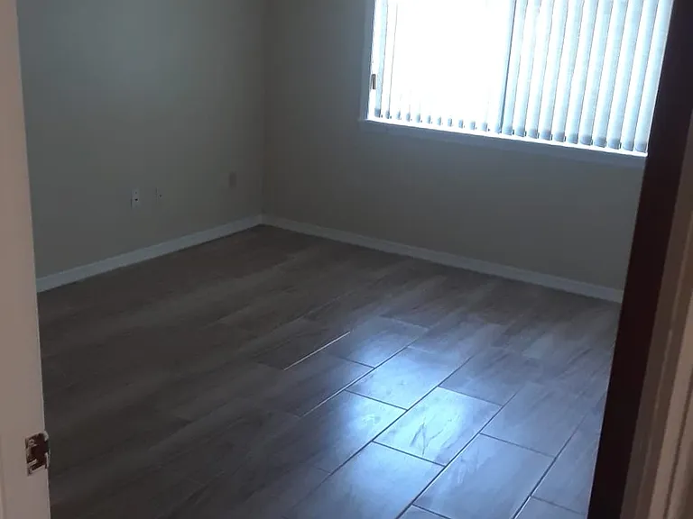 224 Deer Lake Cir — Photo 9