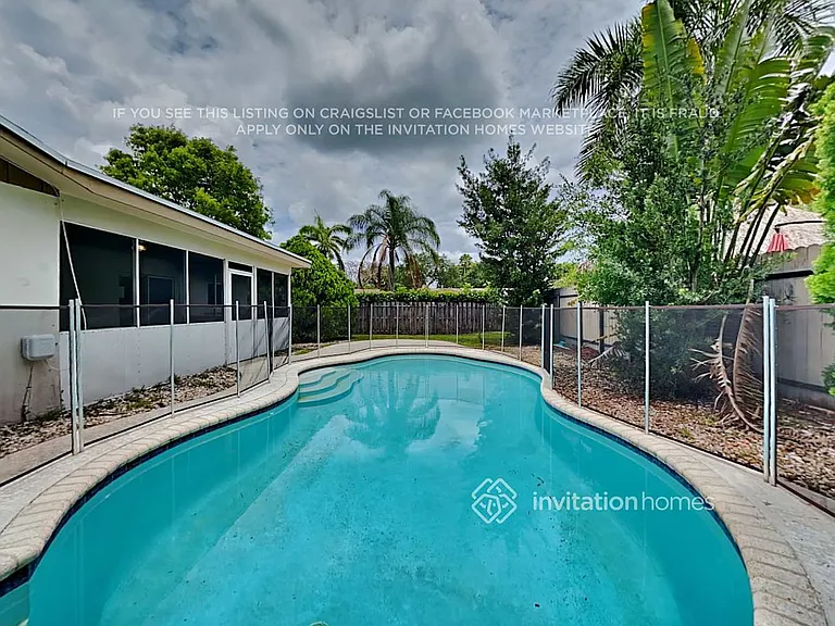6864 NW 28th Ave — Photo 17