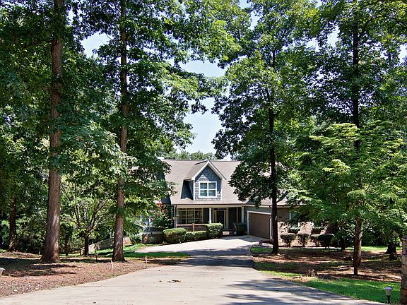 4th image of 231 Stelling Dr