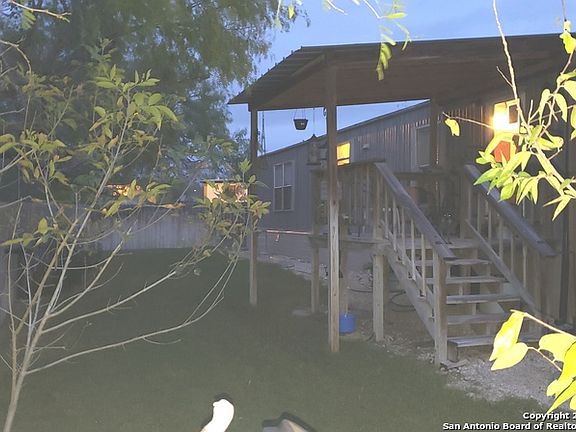 2nd image of 1012 N Davidson St